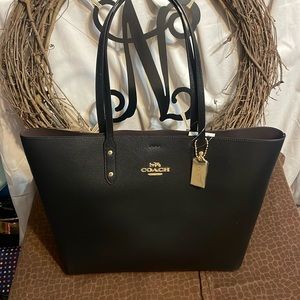 🌟‼️Final Price‼️🌟Leather Coach New York Town Tote